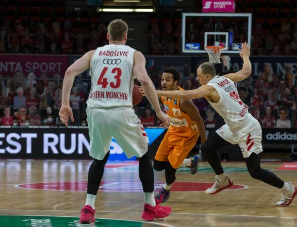 的舞台上 的舞台上