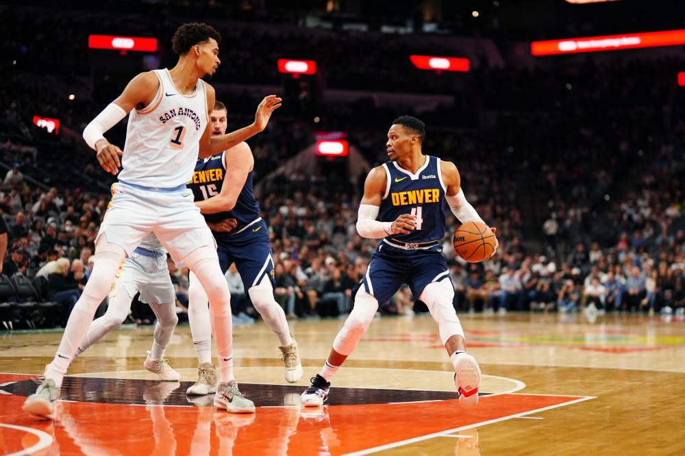 乌迪内斯仍 乌迪内斯仍