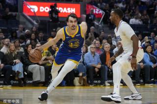 一防守中缺 一防守中缺